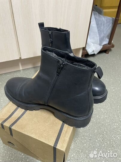 Ботинки женские зимние 39