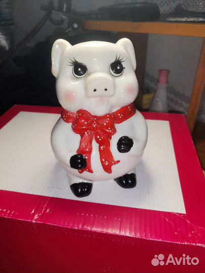 Фарфоровые статуэтки