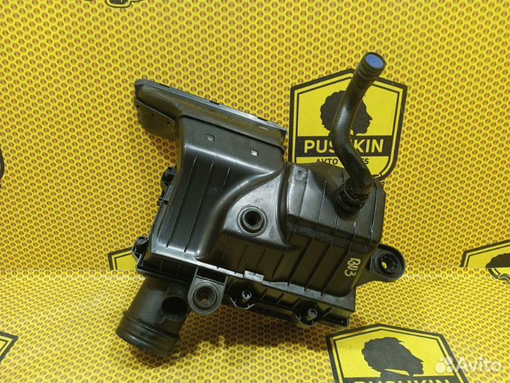 Корпус воздушного фильтра Volkswagen Jetta