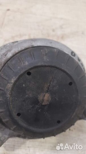 Подушка двс правая Mercedes Benz E Class W 213 С