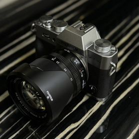 Fujifilm xt30 kit 18-55mm (как новый)