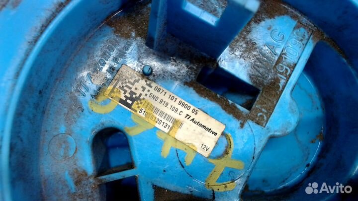 Насос топливный электрический Audi Q3, 2012