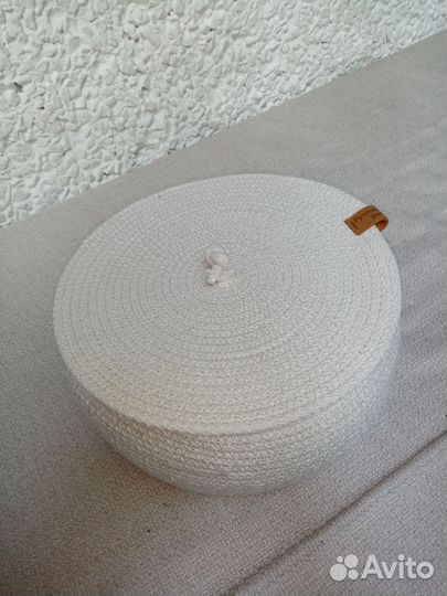 Корзинка для хранения различных вещей