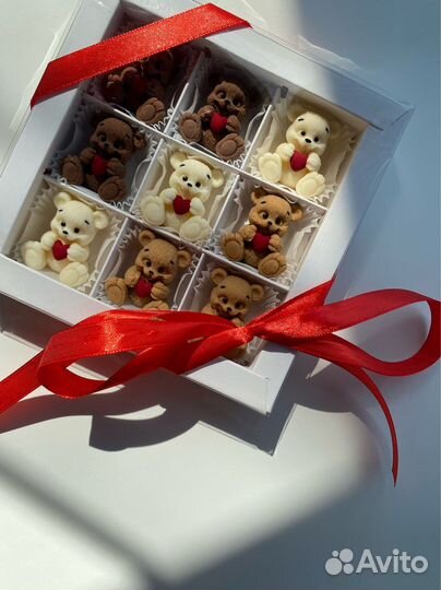 Шоколад ручной работы, клубника в шоколаде