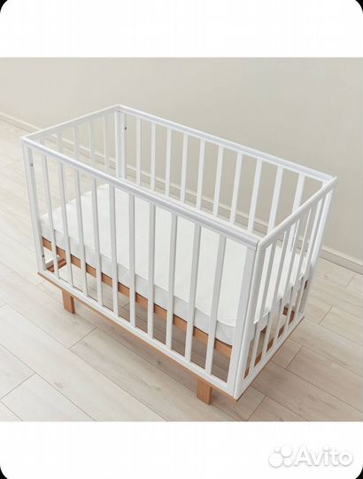 Кроватка детская с маятниковым механизмом )
