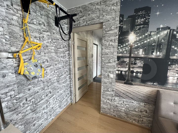 2-к. квартира, 50 м², 3/3 эт.