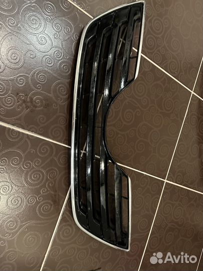 Продам решотку радиатора