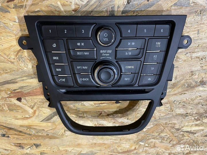 Панель управления магнитолой Opel Mokka 2013
