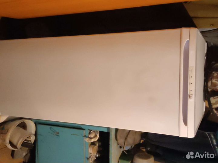 Морозильник бирюса114