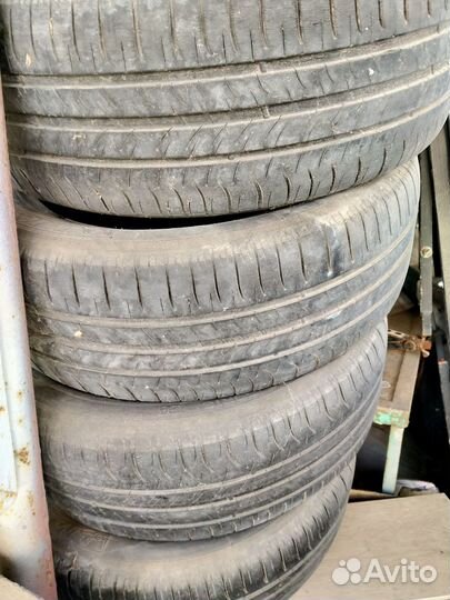 Шины резина летние 205 55 р16 Michelin