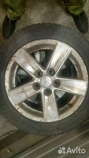 R16 Kumho WinterCraft ice Wi31+ 205/55, PCD 5x114.3 DIA 67.1