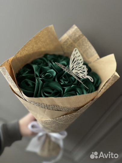 Букеты роз из атласных лент