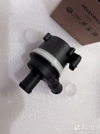 Водяной насос VAG 059121012B дополнительный