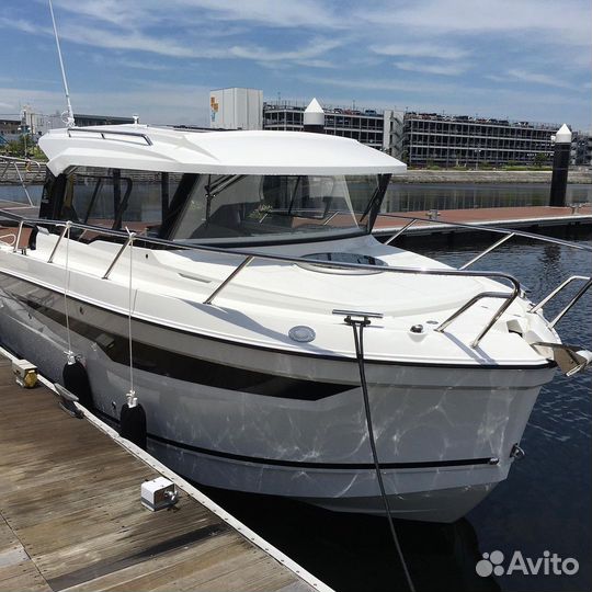 Катер Parker 760 Quest