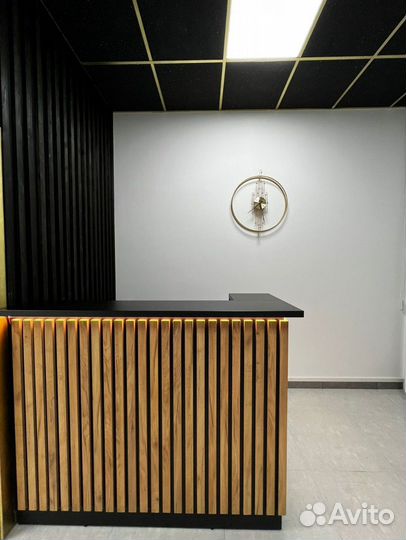 Стойка Ресепшен в Наличии Новая