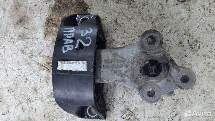 Подушка двигателя передняя Renault Sandero хетчбэк