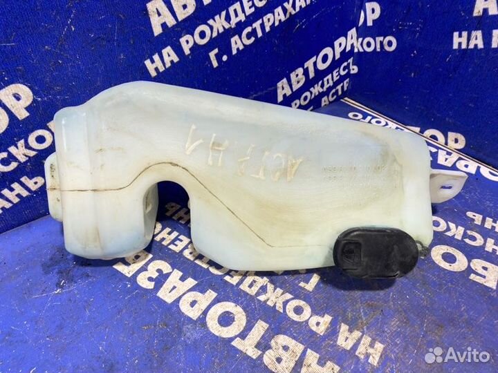 Бачок омывателя Renault Logan 1 седан 2012
