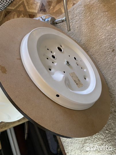 Светильник потолочный