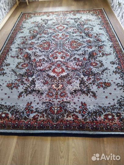 Ковер шерстяной СССР 2 на 3 (после стирки)