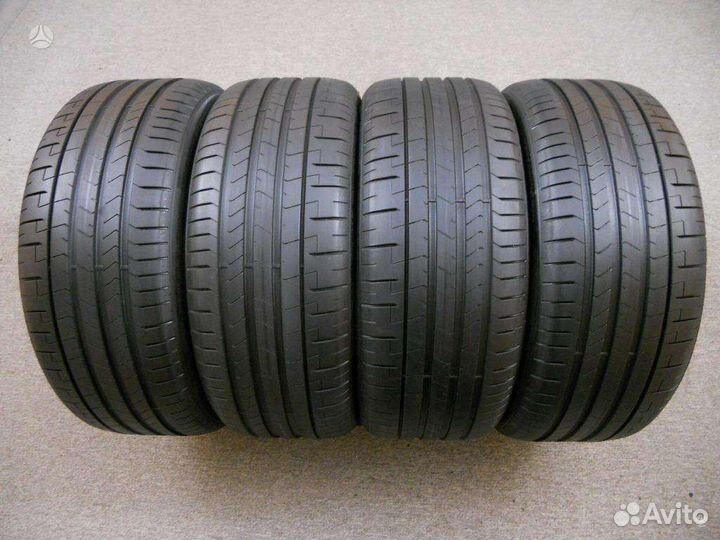 Pirelli P Zero PZ4 285/30 R22