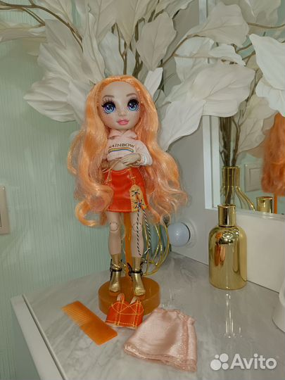 Продам куклу rainbow high