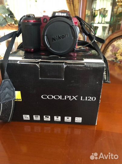 Зеркальный фотоаппарат Nikon