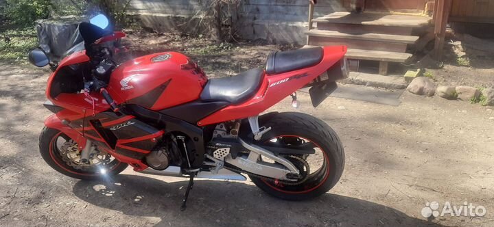 Мотоцикл Honda cbr600rr