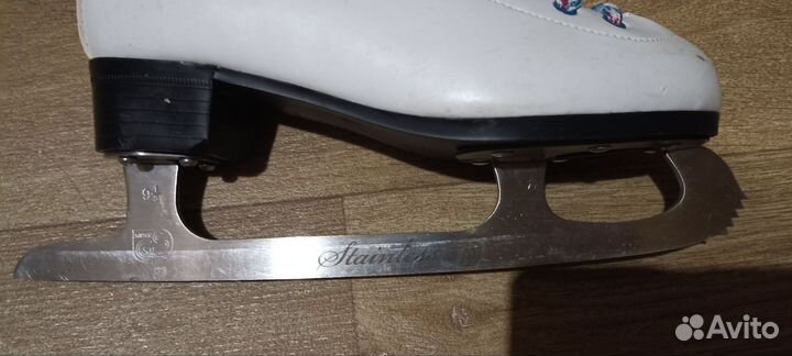 Коньки фигурные