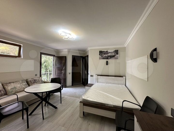 Дом 30 м² на участке 6 сот.