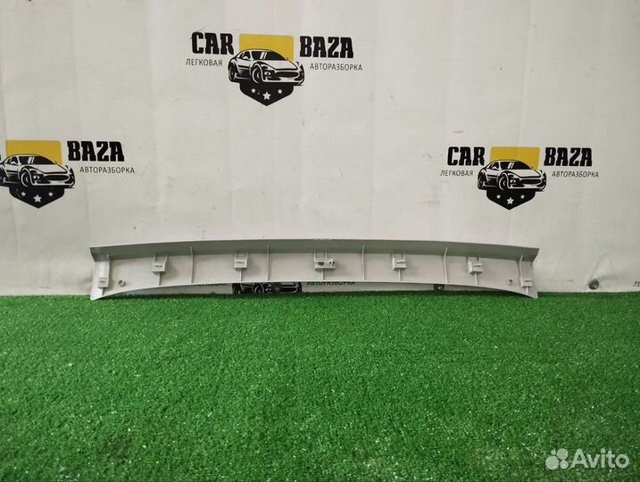 Обшивка потолка Volkswagen Golf