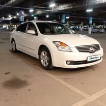 Nissan Altima 2.5 CVT, 2008, 280 000 км, с пробегом, цена 760 000 руб.