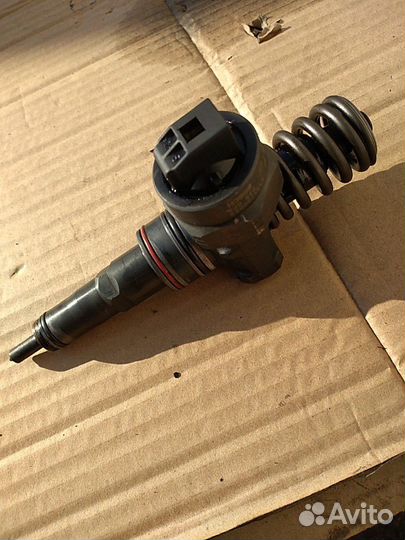 Audi/Skoda/VW 1,9TDI насос-форсунка 038130073AA