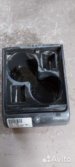 Подстаканник на Cadillac SRX