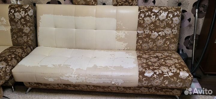 Диван мягкий угловой