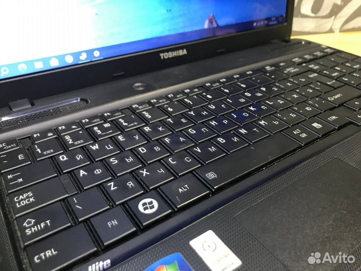 Шустрый ноутбук Toshiba SSD/Intel