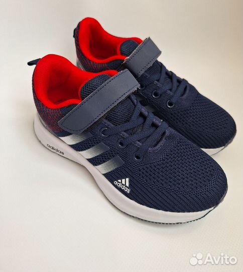 Кроссовки adidas