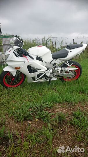 Honda Cbr 929 rr 2001г