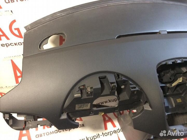 Ремонт торпедо Пежо 206 (2013г.)