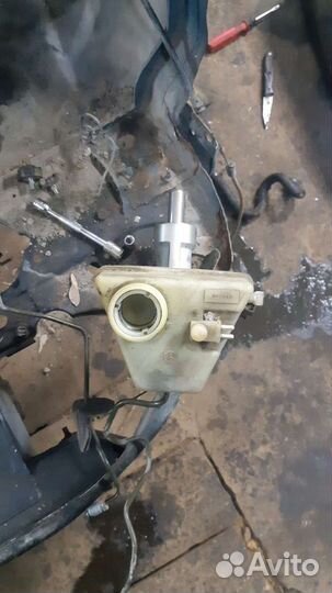 Главный тормозной цилиндр Mercedes w210