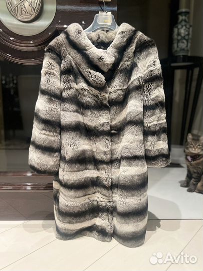 Шуба натуральная шиншиловый кролик