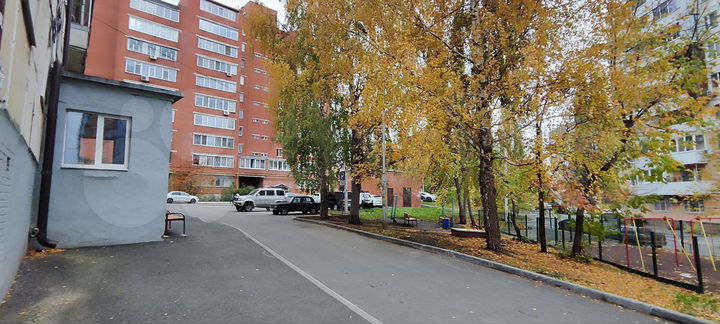3-к. квартира, 55 м², 3/6 эт.