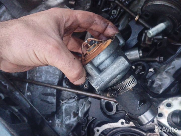 Помпа mercedes w124, w190, w123, t1