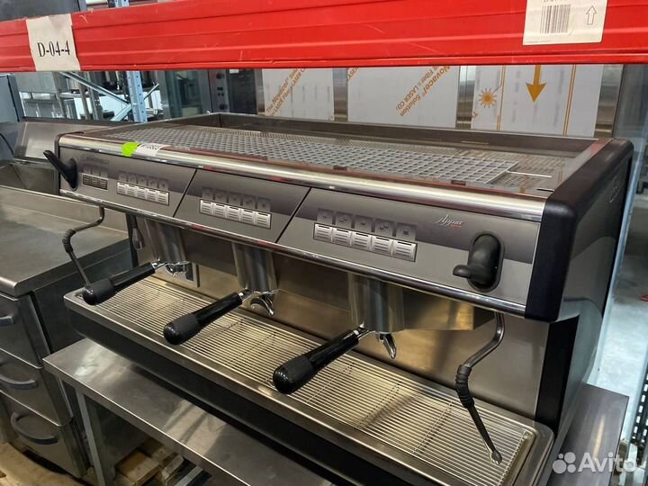 Рожковая кофемашина Nuova Simonelli