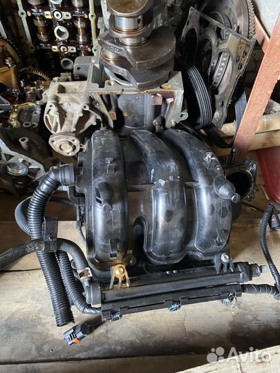 Мотор в разборе Шкода Фабиа 1.2