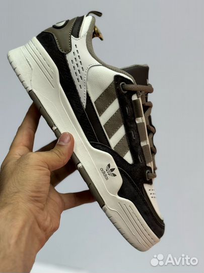 Кроссовки Adidas Adi2000