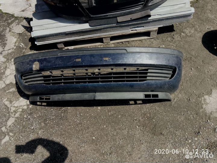 Бампер передний Opel Zafira A