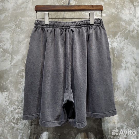 Шорты Balenciaga Green Number Logo