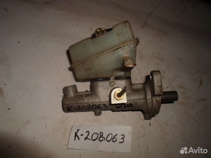 Главный тормозной цилиндр (Mercedes-Benz E-class)