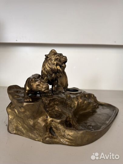 Чернильница венская бронза лев и львица