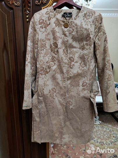 Плащ женский